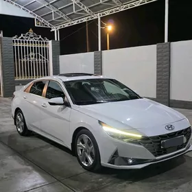 Hyundai Elantra 2022