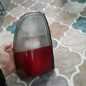 Mitsubishi L200 fara stopnik