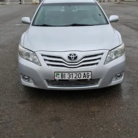 Toyota Camry 2010
