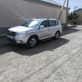 Toyota Highlander 2011