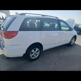 Toyota Sienna 2009