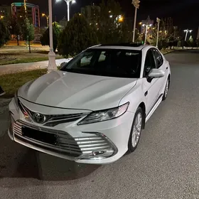 Toyota Camry 2018