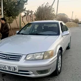 Toyota Camry 2001