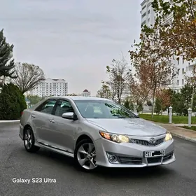 Toyota Camry 2013