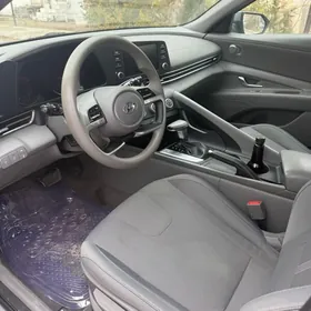 Hyundai Elantra 2021