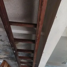 лестница деревянная