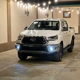 Toyota Hilux 2025