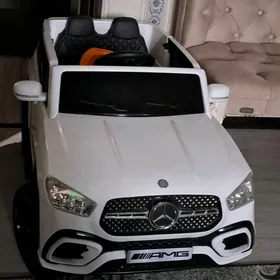 Машина на пульте