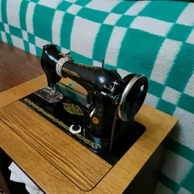 Tikin mashyn kompyuter mashy b