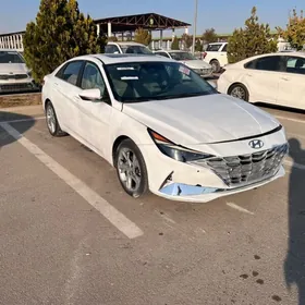 Hyundai Elantra 2021