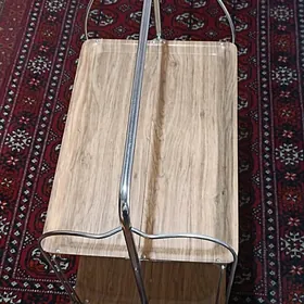 Стол на колесах. Стол складной