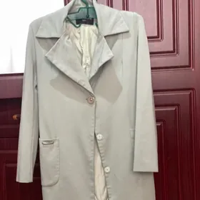 Женский плащ
