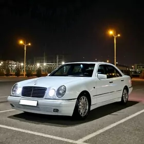 Mercedes-Benz E320 1998