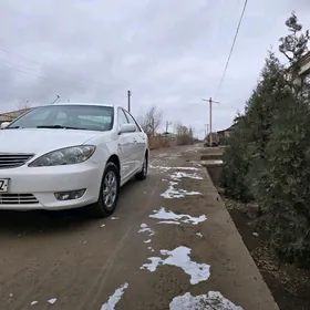 Toyota Camry 2004