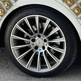 Mercedes disga R18 raznashirok