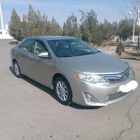 Toyota Camry 2013