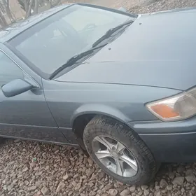 Toyota Camry 2001