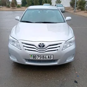 Toyota Camry 2010