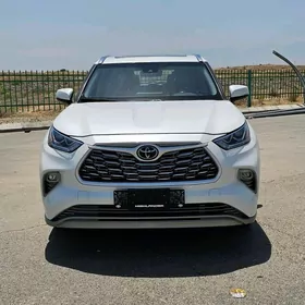 Toyota Highlander 2020