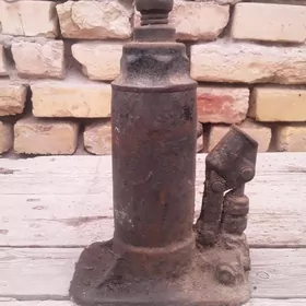 ГРУЗАВОЙ ДАМКРАТ