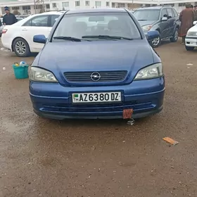 Opel Astra 2003