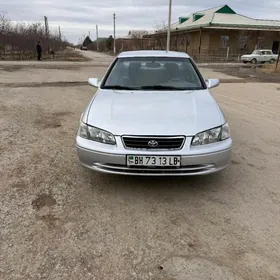 Toyota Camry 2000