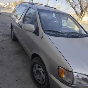 Toyota Sienna 2001