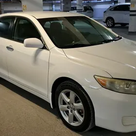 Toyota Camry 2011