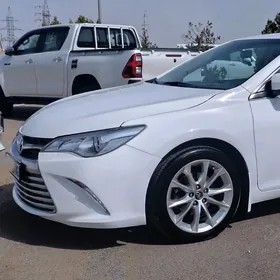 Toyota Camry 2017