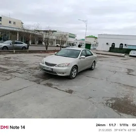 Toyota Camry 2005