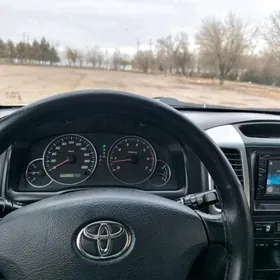 Toyota Land Cruiser Prado 2005