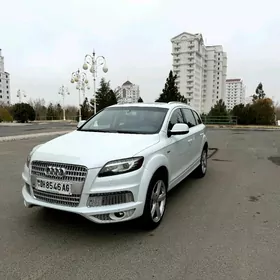 Audi Q7 2015