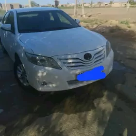 Toyota Camry 2011