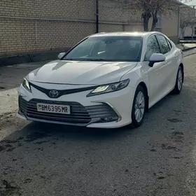 Toyota Camry 2022