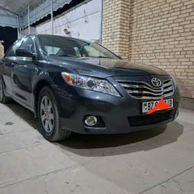 Toyota Camry 2010