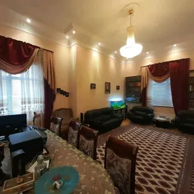 elitka Mollanepes, 3 komnat