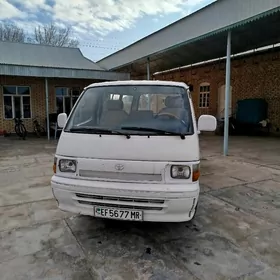 Toyota Hiace 1996