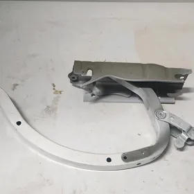 Lexus es 2018 bagażnigyn petle