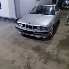 BMW E34 1989