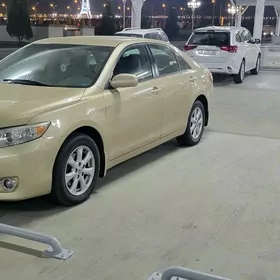 Toyota Camry 2011