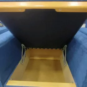 Кресло, Мебель