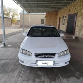 Toyota Camry 1997