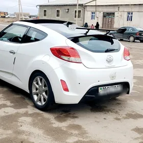 Hyundai Veloster 2013