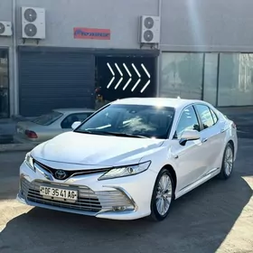 Toyota Camry 2018