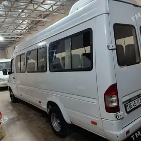 Mercedes-Benz Sprinter 3500 2002