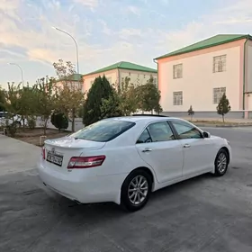 Toyota Camry 2011