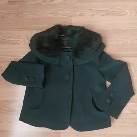 Полупальто женское,фирменное