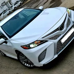 Toyota Camry 2020