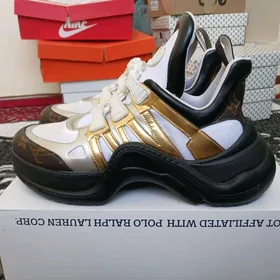 Dubai krasowka Красовки из Дуб