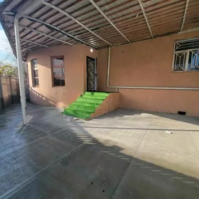  Satlyk jaý 1 etaž 2 kom 